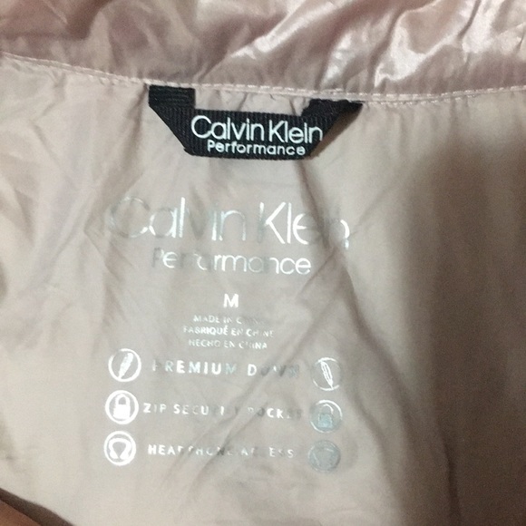 Calvin Klein Performance Vest - Picture 10 of 10